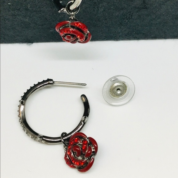 Swarovski and Disney briar rose earrings - Picture 3 of 6